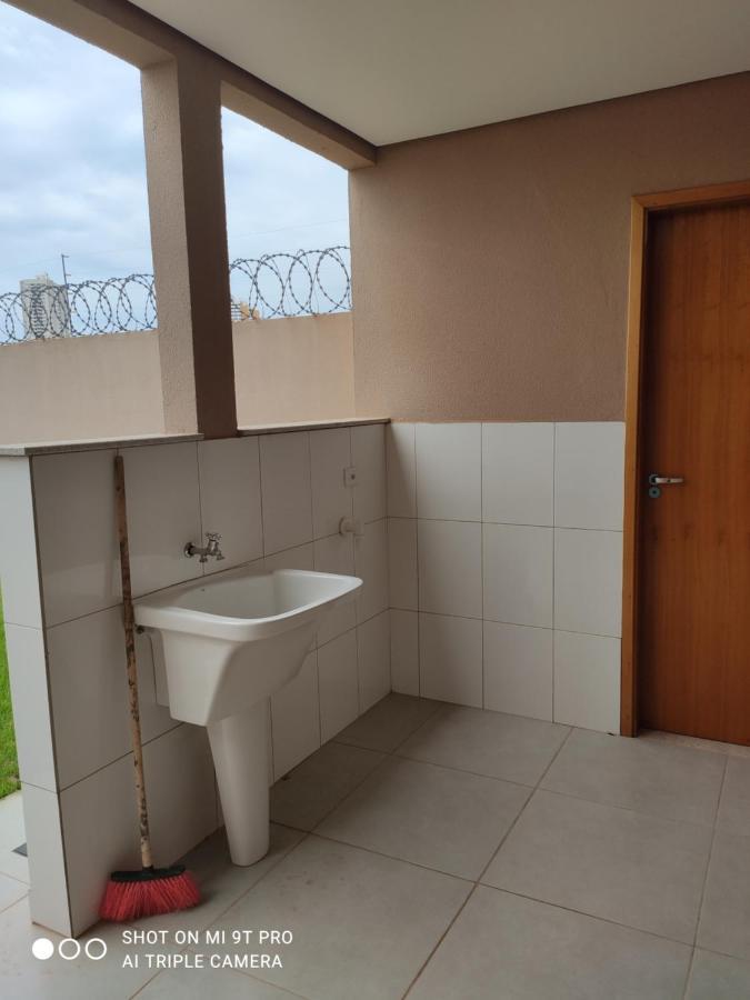 ロンドリーナ Casa Aconchegante Perto Da Uelヴィラ エクステリア 写真